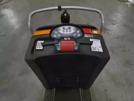 Tractor de arrastre 2016  Still CX-T (3)