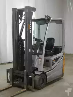 Eléctrica de 3 ruedas 2020  Still RX20-14C (1)