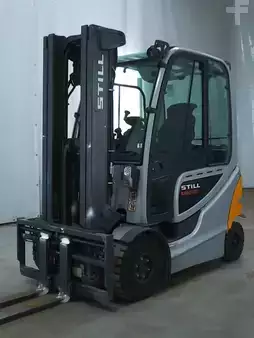 Elektromos 4 kerekű 2019  Still RX60-25 (1)