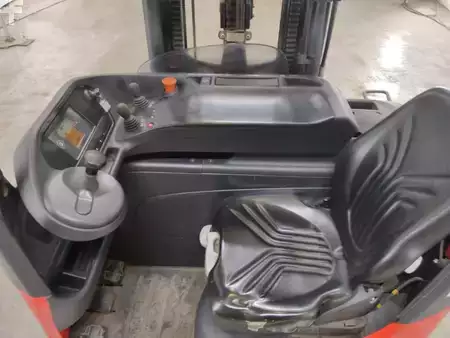 Tolóoszlopos targonca 2014  Linde R10B-01 (3)