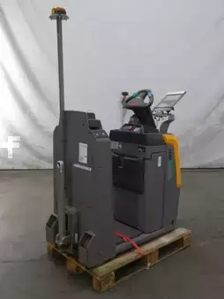 Rebocador 2020  Jungheinrich EZS130/LIION (2)