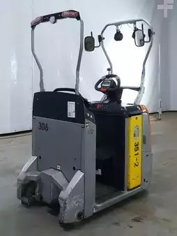 Tractor de arrastre 2021  Still LTX50 (2)