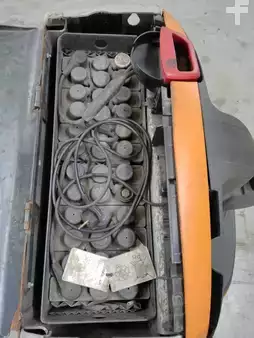 Elektromos emelőkocsik 2020  Still EXU20 (4)