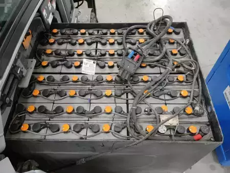 Chariots électriques à 4 roues 2020  Still RX60-35L (4)