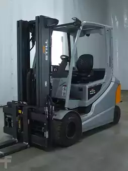 Chariots électriques à 4 roues 2023  Still RX60-35L (1)