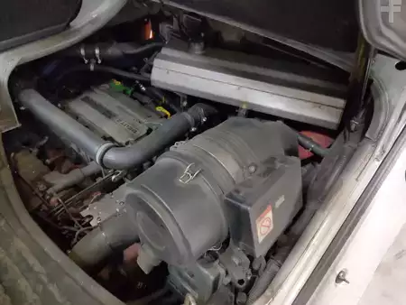 Chariots élévateurs diesel 2015  Still RX70-80 (4)