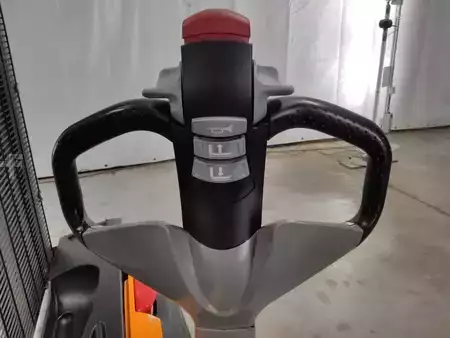 Apilador eléctrico 2022  Still EXV10 (3)