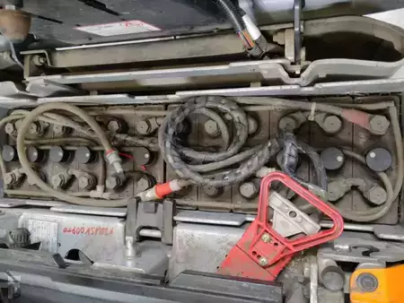 Tractor de arrastre 2019  Still LTX50 (4)