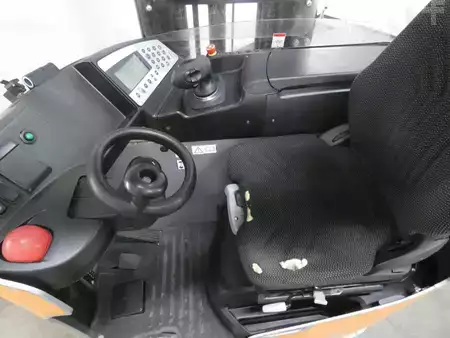 Retráctil 2019  Still FM-X17/SONDERBAU (3)