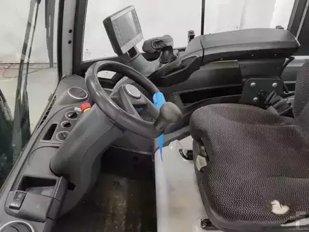 Elektromos 4 kerekű 2021  Still RX60-45 (3)