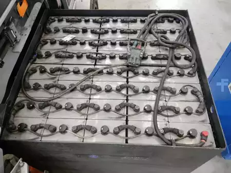 Elektromos 4 kerekű 2021  Still RX60-45 (4)