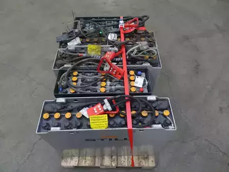 Autres - [div] 5XBATTERIEN (3)