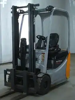 Chariots électriques à 3 roues 2019  Still RX50-15 (1)