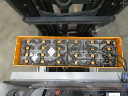 Chariots à mât rétractable 2019  Still FM-X17 (4)