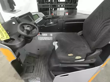 Chariots à mât rétractable 2020  Still FM-X17 (3)