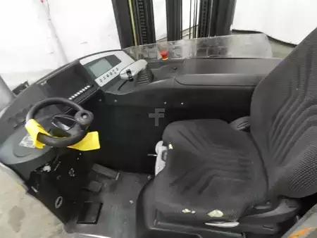 Reach Trucks 2013  Still FM-X20 (3)