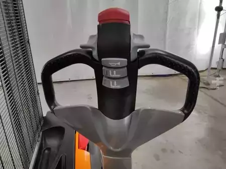 Apilador eléctrico 2022  Still EXV12 (3)