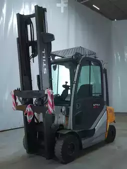 Empilhador diesel 2018  Still RX70-25 (1)