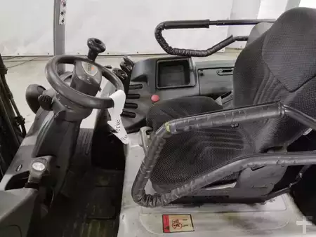 Electric - 4 wheels 2014  Still RX60-20/GETRÄNKE (3)