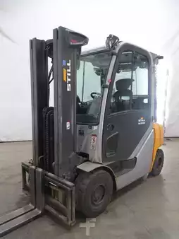 Empilhador diesel 2021  Still RX70-25 (1)