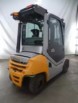 Empilhador diesel 2021  Still RX70-25 (2)