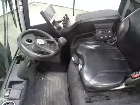 Empilhador diesel 2021  Still RX70-25 (3)