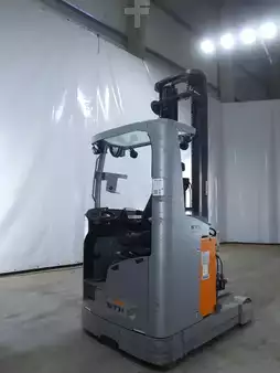 Reach Truck 2022  Still FM-X17 (2)