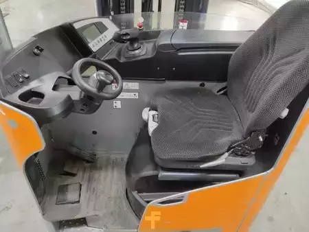 Reach Trucks 2019  Still FM-X20 (3)