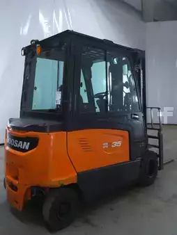 4-wiel elektrische heftrucks 2022  Doosan B35X-7PLUS (2)