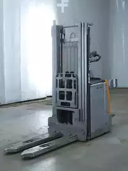 Stacker pedestre 2021  Still EXV-SF14 (1)