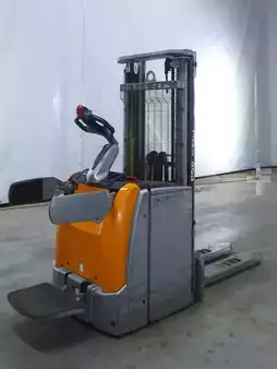 Stacker pedestre 2021  Still EXV-SF14 (2)
