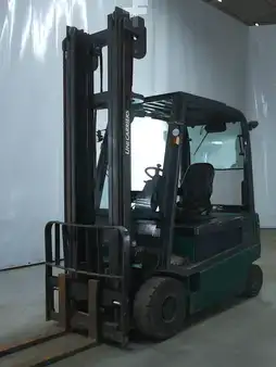 4-wiel elektrische heftrucks 2014  [div] G1Q2L25T (1)