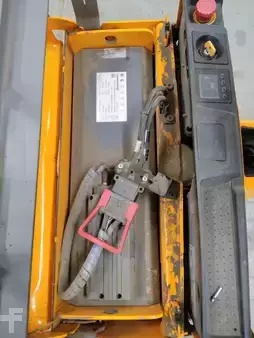 Porta-paletes elétrico 2018  Jungheinrich EJE120/LIION (4)