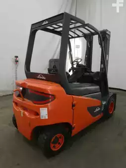 Elektro 4 Rad 2021  Linde E30S (2)