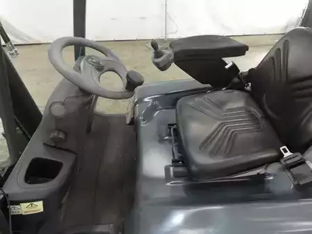 Elektro 4 Rad 2021  Linde E30S (3)