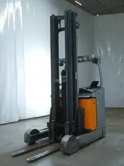 Reach Trucks 2020  Still FM-X20 (1)