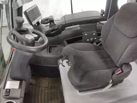 Elektryczne 4-kołowe 2020  Still RX60-30 (3)