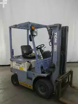 4-wiel elektrische heftrucks 1997  TCM FHB15H5 (1)