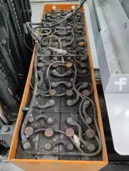 Reach Trucks 2019  Still FM-X25 (4)
