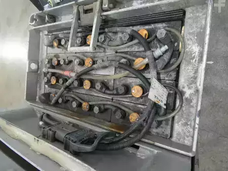 Porta-paletes elétrico 2018  Still EXU-S24/2400MM (4)