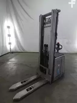 Pallet Stackers 2020  Still EXV16/LIION (1)