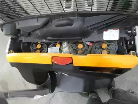 Stacker pedestre 2019  Still EXV10 (4)