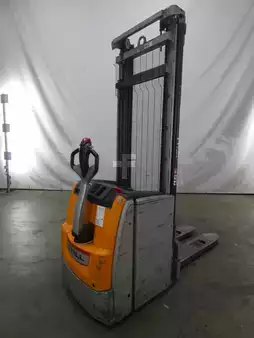 Pallet Stackers 2021  Still EXV20 (2)