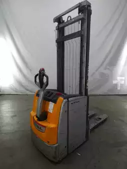 Pallet Stackers 2021  Still EXV20 (2)