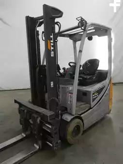 Electric - 3 wheels 2020  Still RX20-18 (1)