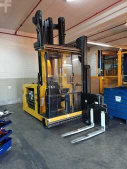 Articulated Trucks / VNA 2019  Yale MTC15LWB (1)