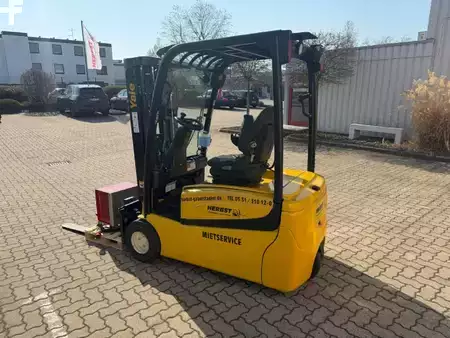Eléctrica de 3 ruedas 2019  Yale ERP20VTLWB (5)