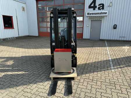 3-wiel elektrische heftrucks 2021  Yale ERP15VC (2)