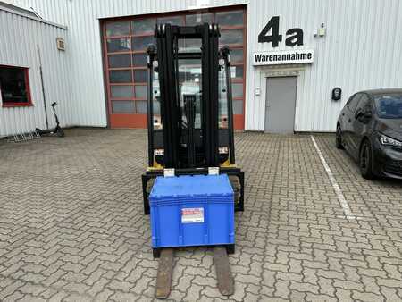 Sähkö - 4 pyör 2021  Yale ERP35VL (2)