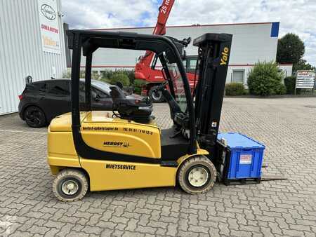 Sähkö - 4 pyör 2021  Yale ERP35VL (3)